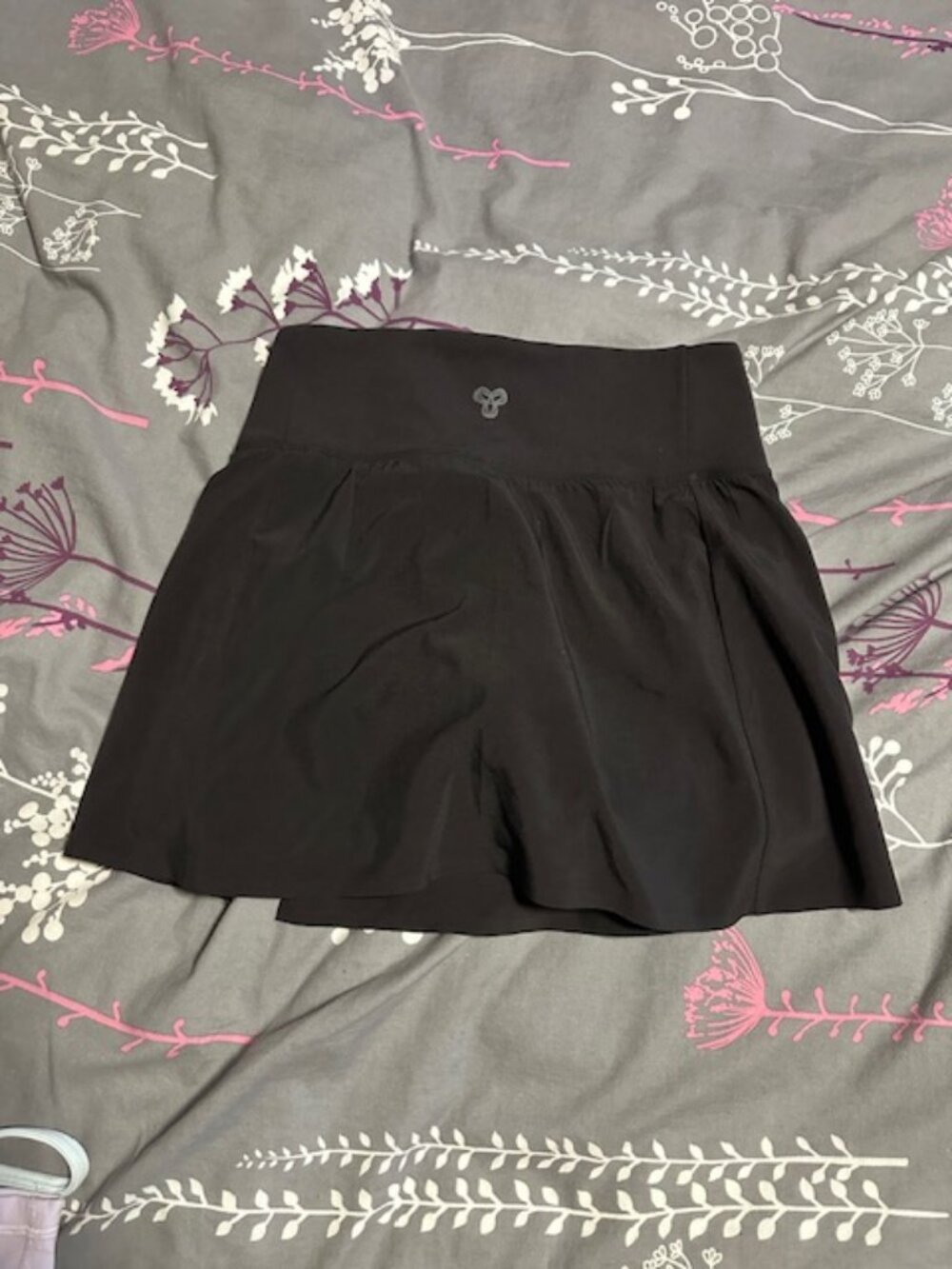 TNA Athletic skirt size xs